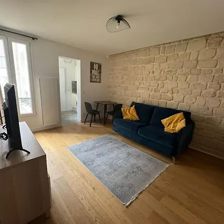 Apartment Parisian Chic Paris